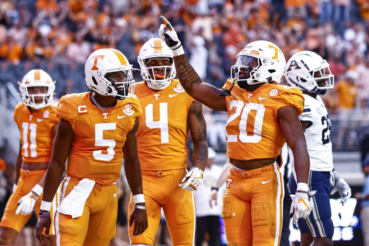 Takeo Spikes announces top six teams following Tennessee-Georgia game