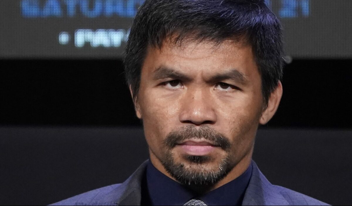 Referee admits he gave fallen Manny Pacquiao long count during early victory
