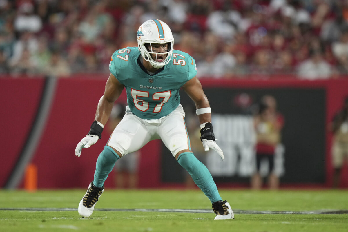 Dolphins sign LB Brennan Scarlett to practice squad