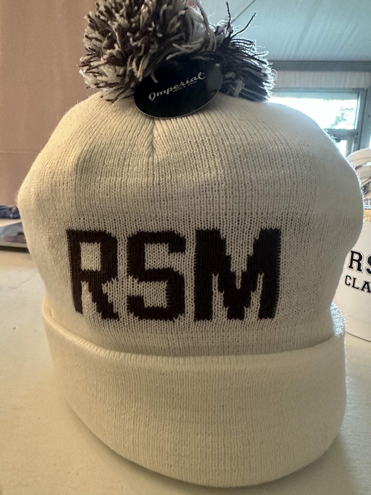 At chilly RSM Classic, winter gear is flying off the shelves at the merchandise tent