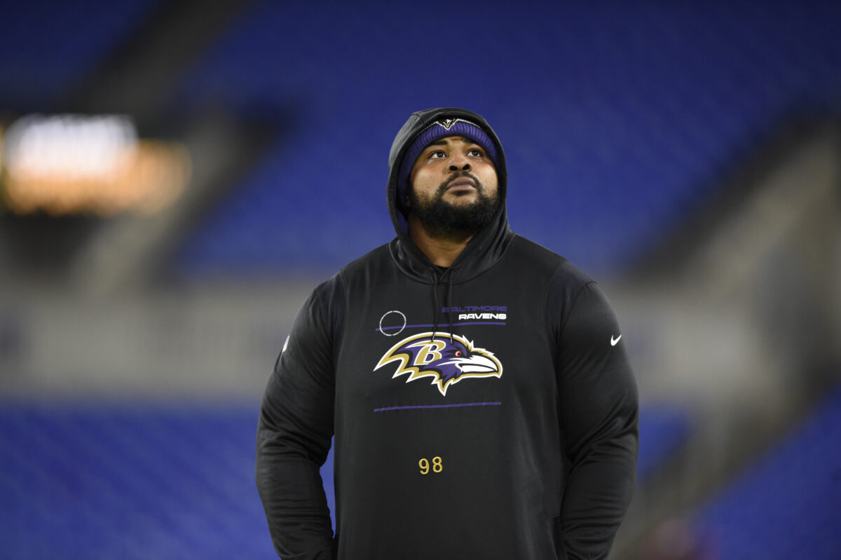 Chiefs reportedly sign former longtime Ravens DL to practice squad
