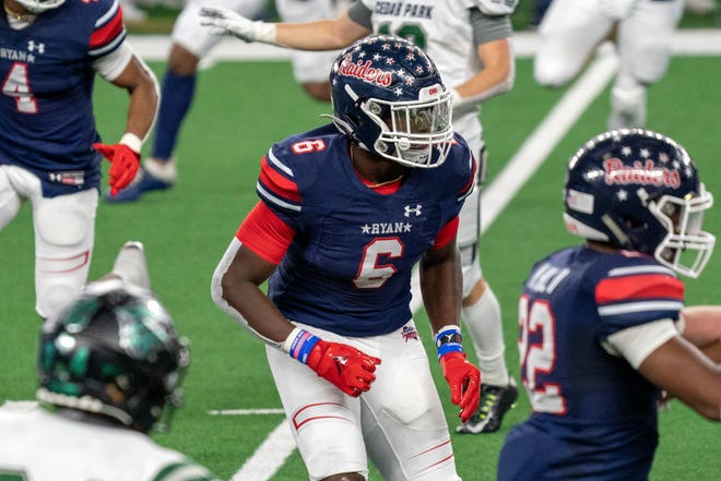 Every recruiting prediction entered in favor of Texas for five-star LB Anthony Hill