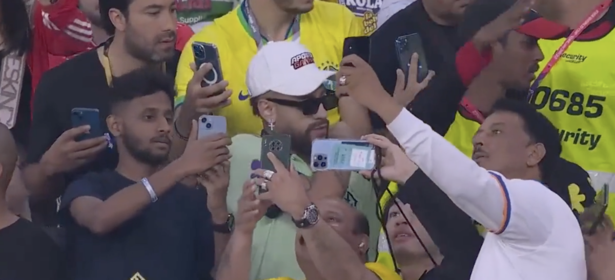 Fake Neymar had so many Brazil fans convinced that the real Neymar was in the stands with them