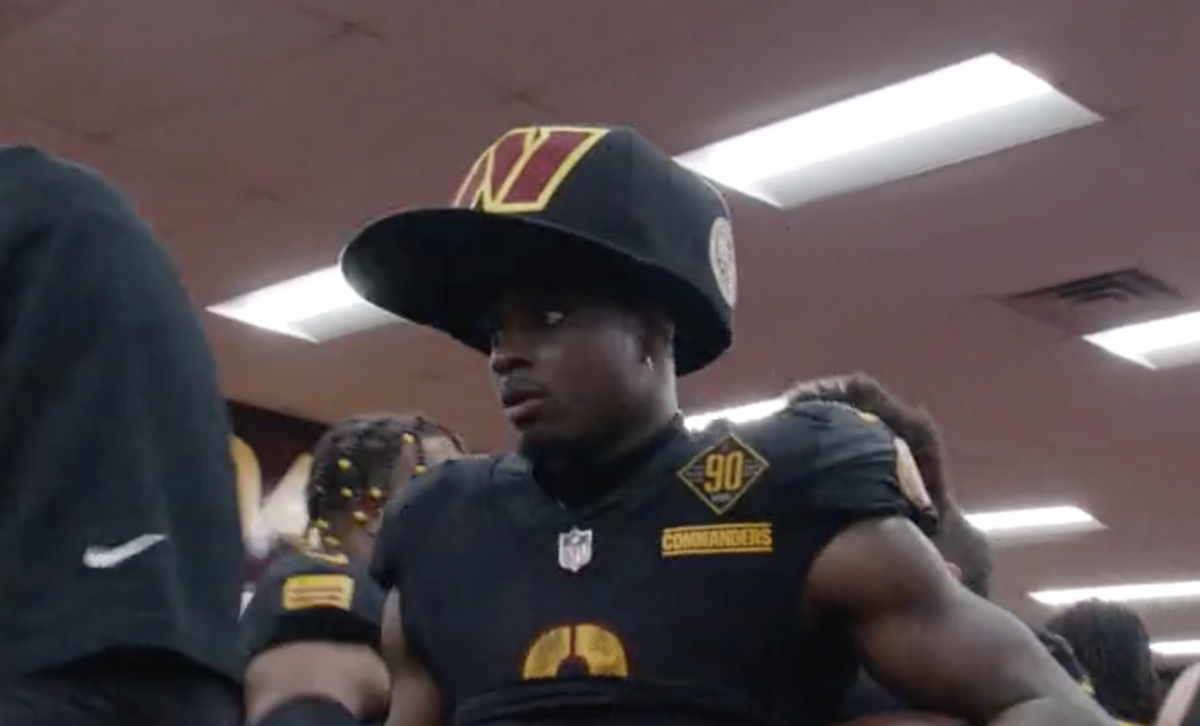 Brian Robinson wore a comically big hat after the Commanders’ win and NFL fans had so many jokes