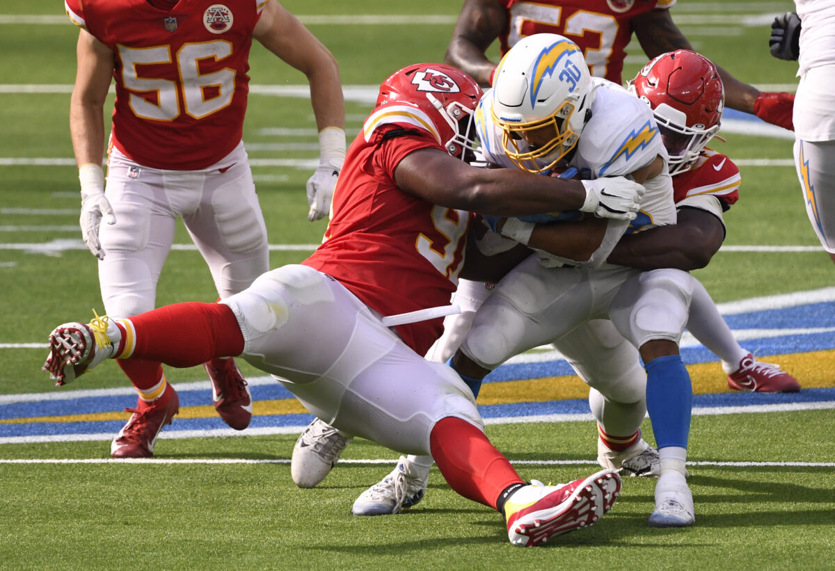 Chiefs open as road favorites over Chargers in Week 11