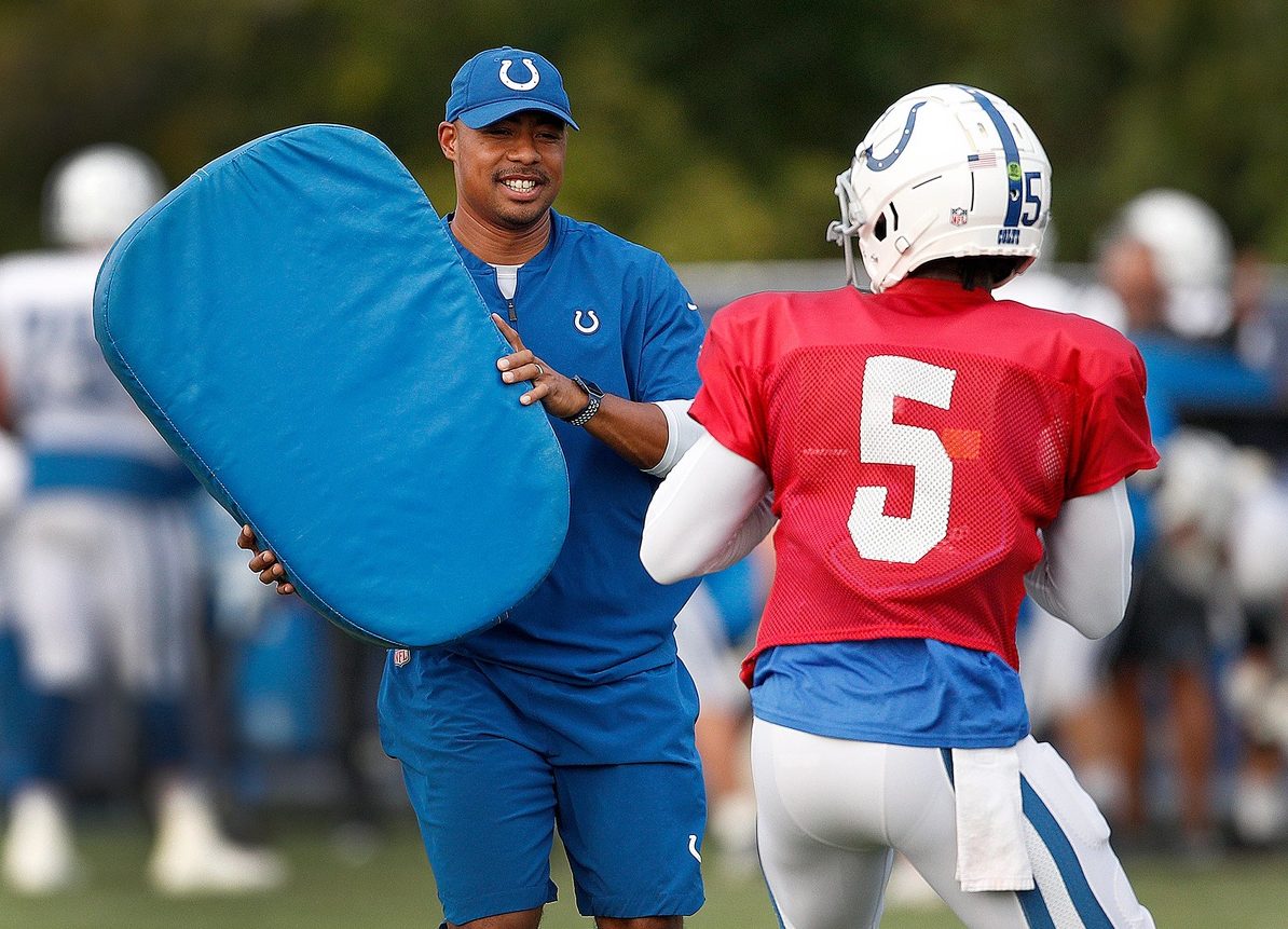 Eagles hire former Colts OC Marcus Brady as a consultant