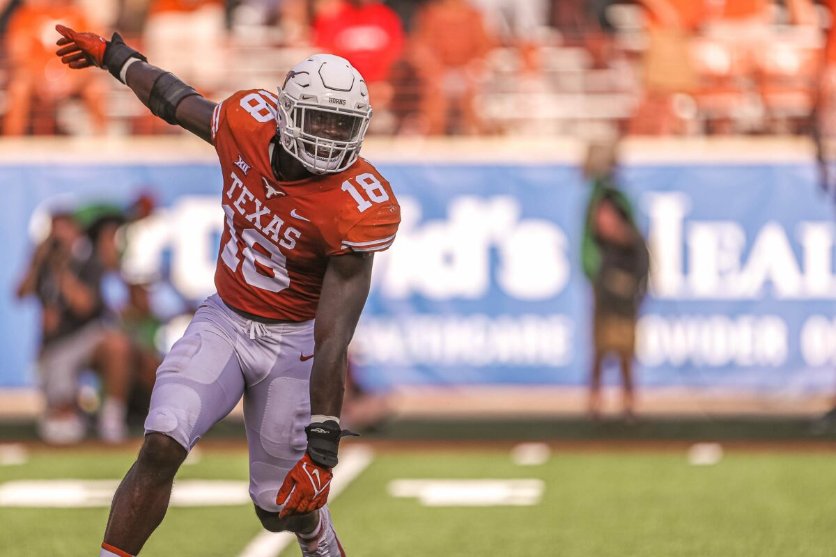 WATCH: Defensive line leads dominant first quarter for Texas defense