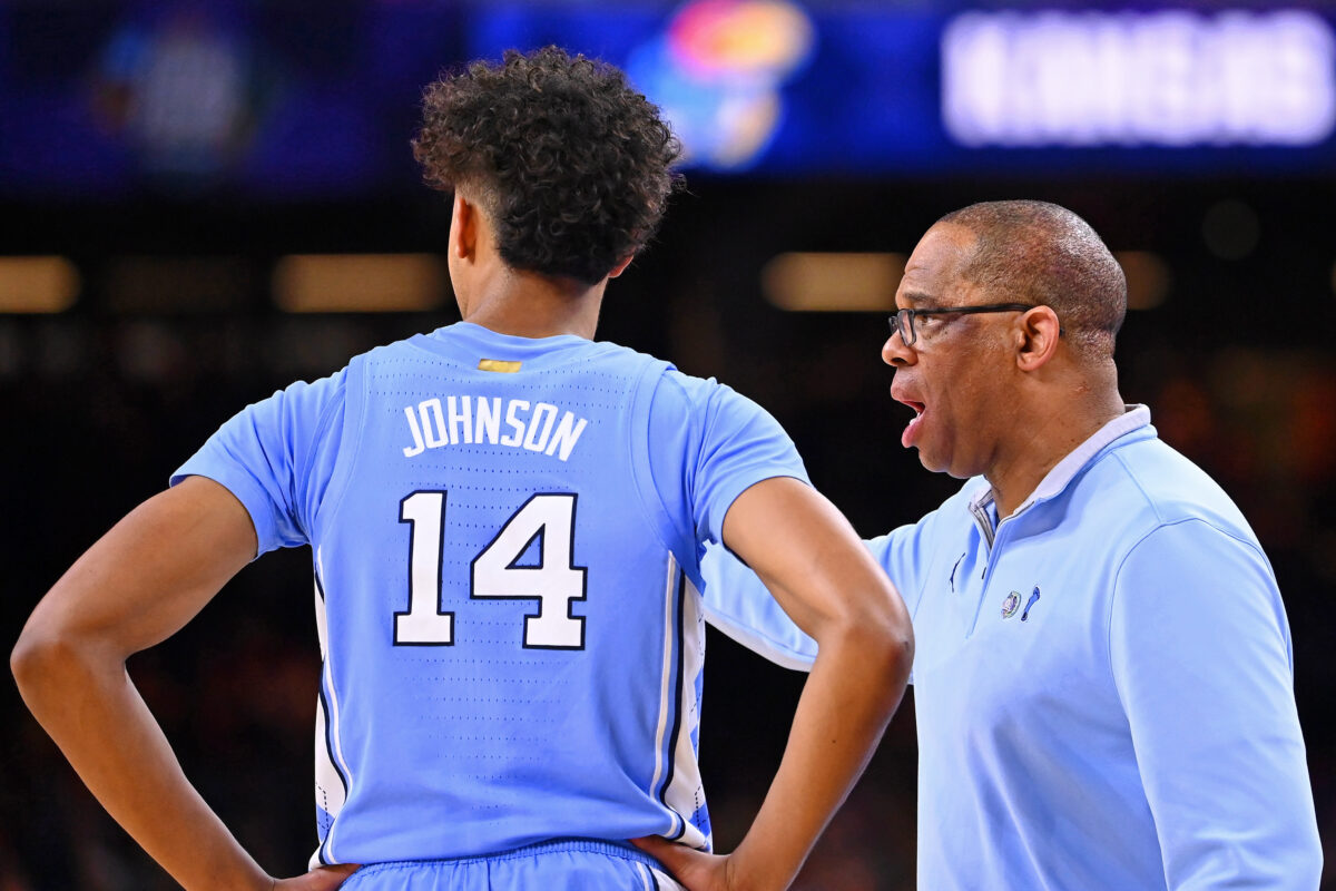 Hubert Davis says this UNC basketball player will be a game-time decision Monday