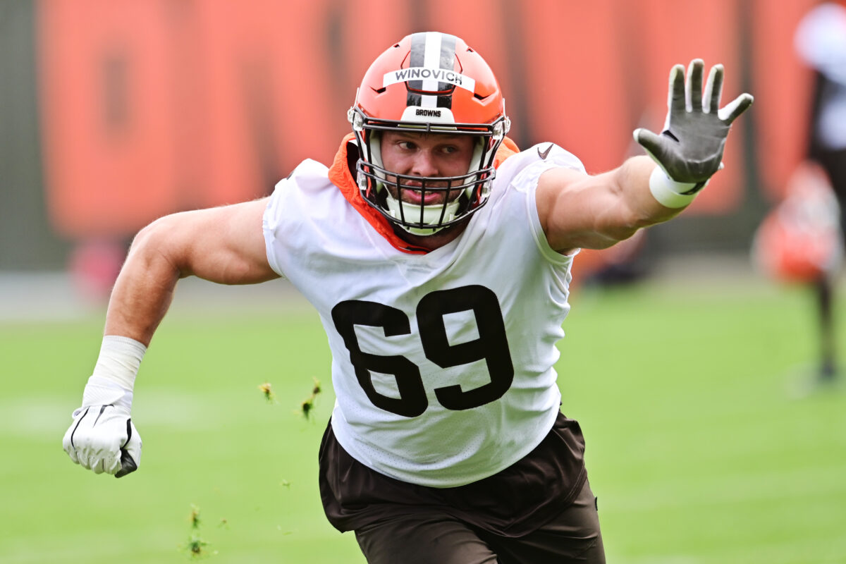 Browns make 3 roster moves as they travel to Detroit to take on Bills