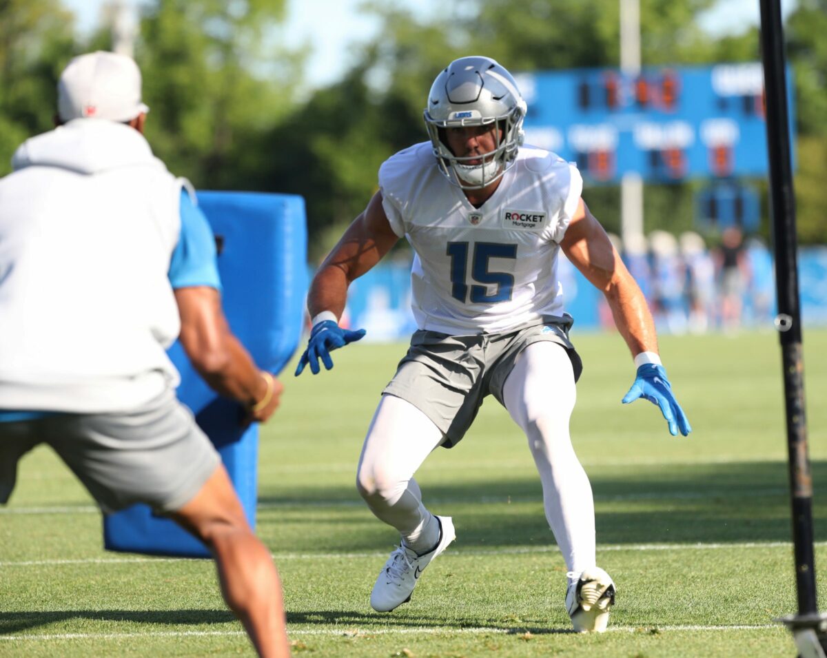 Lions hold tryouts for two players, sign S Brady Breeze to the practice squad