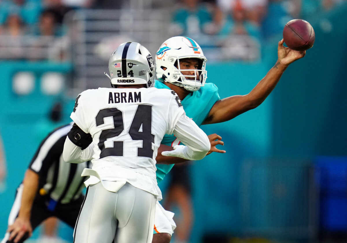 Eagles should have interest in claiming Johnathan Abram
