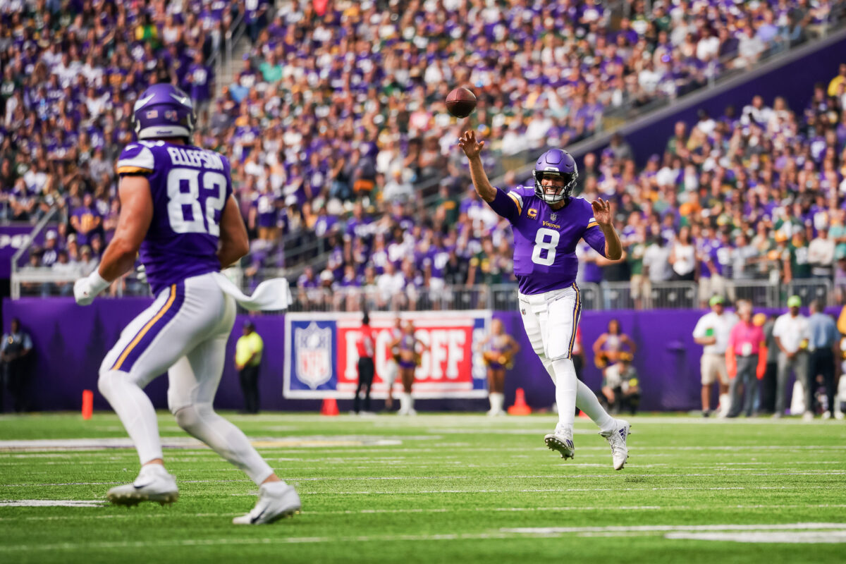 The Vikings place CB Andrew Booth Jr. on IR, activate TE Ben Ellefson