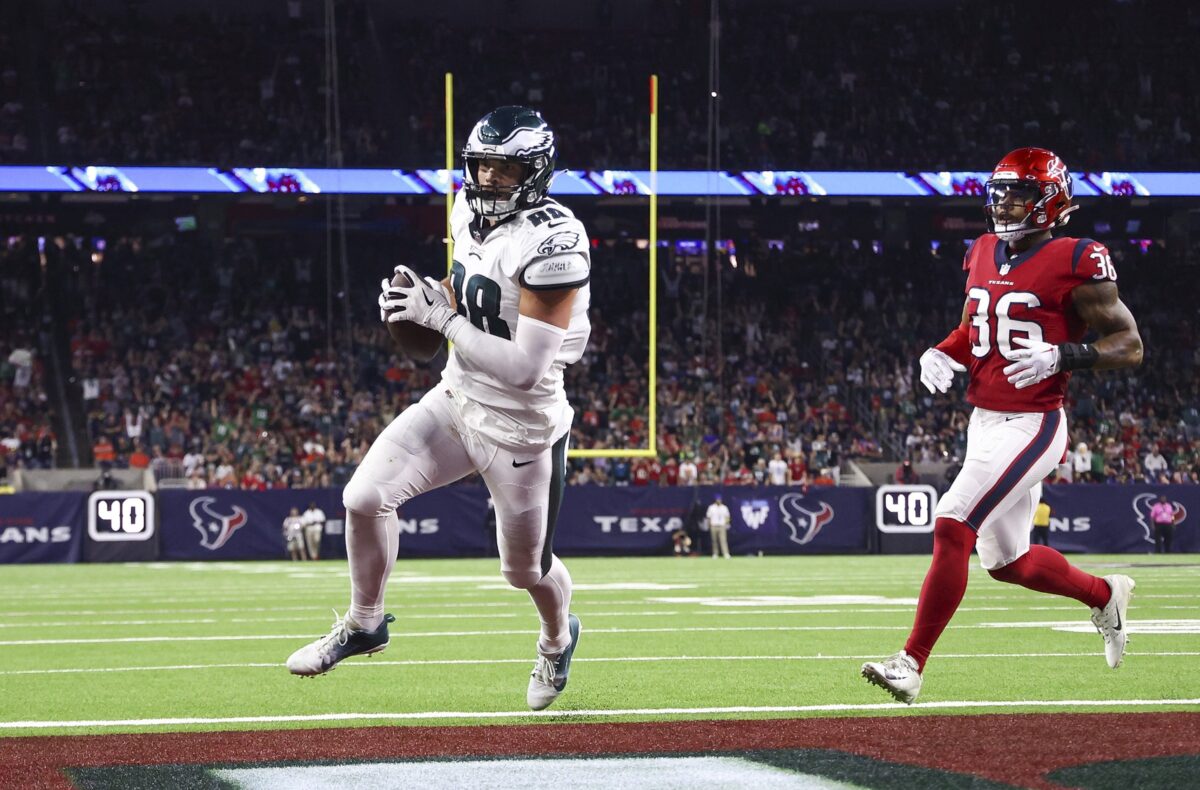 National reactions: Eagles move to 8-0 for first time ever after win over Texans