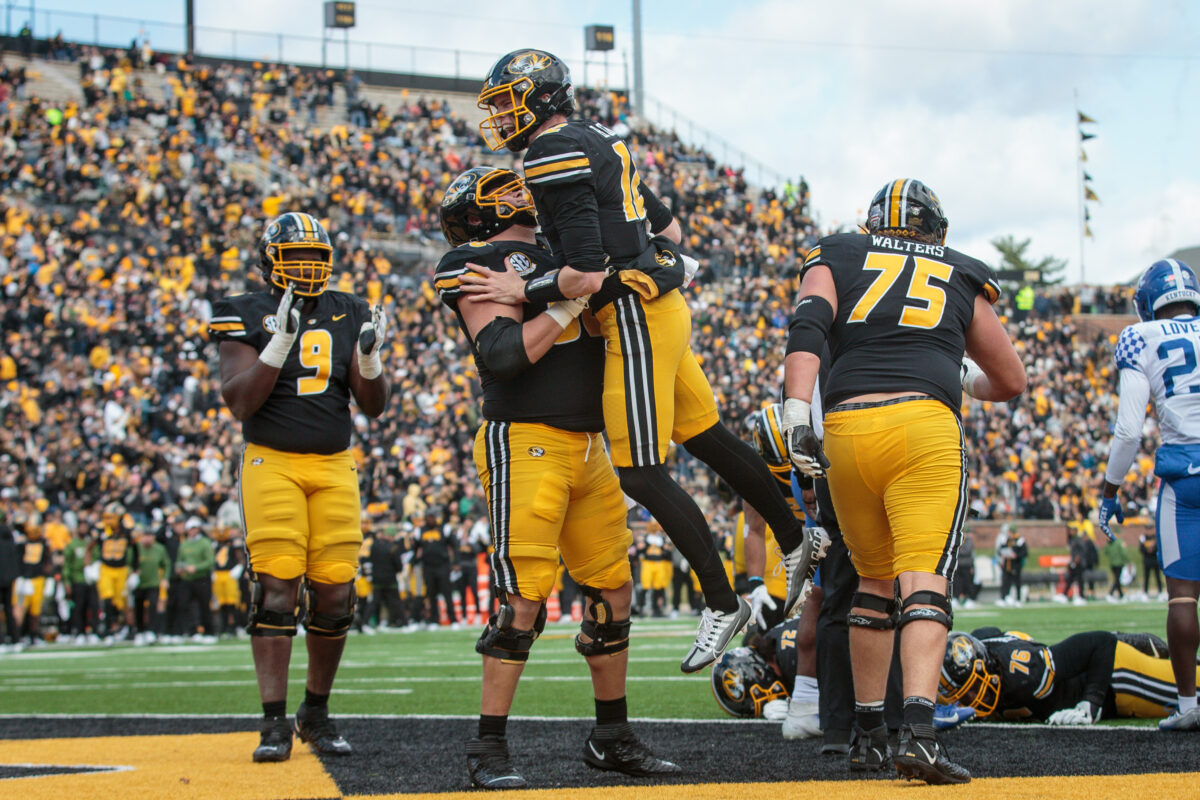 Missouri at Tennessee odds, picks and predictions