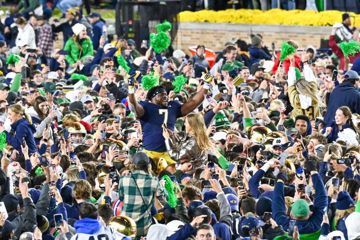 Where is Notre Dame in study of largest college football fan bases?