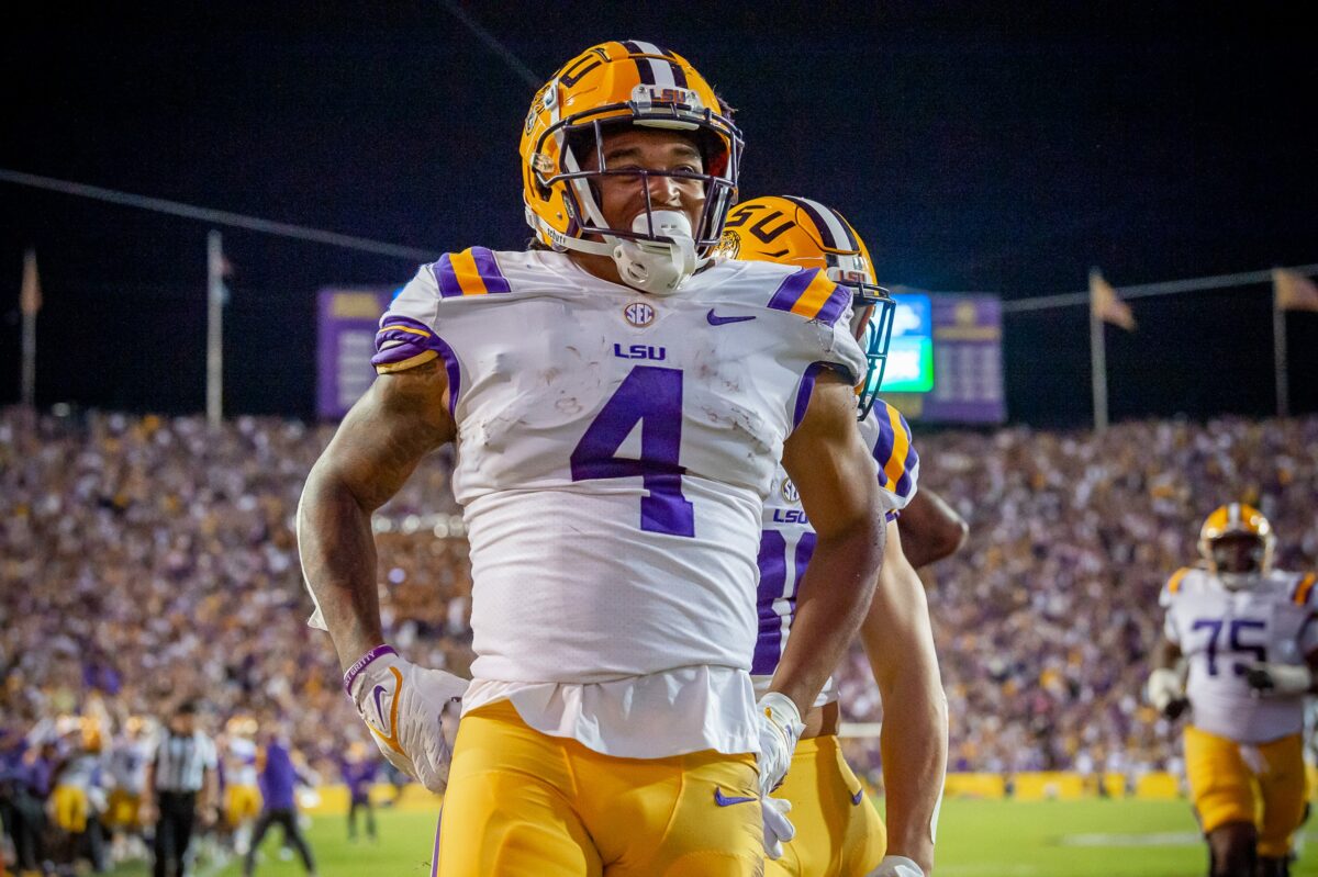 BREAKING: LSU clinches SEC West following Ole Miss loss