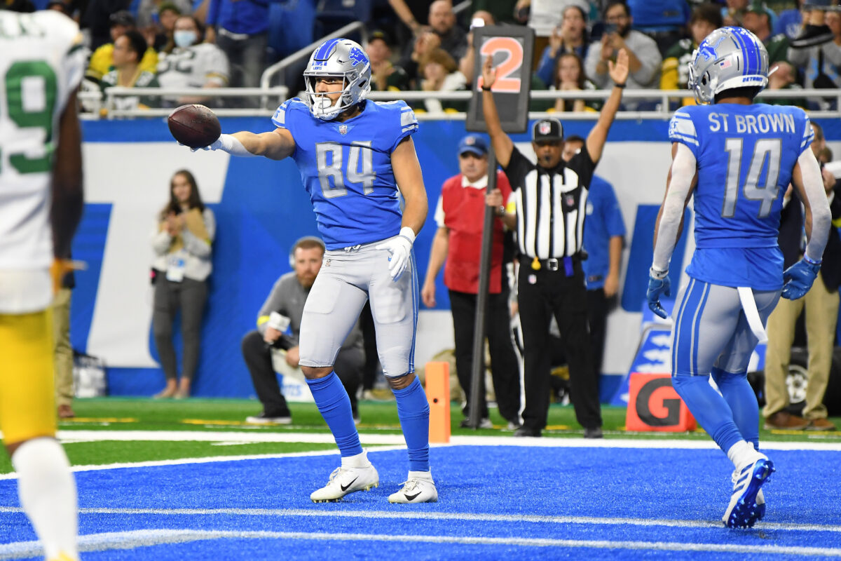 Shane Zylstra relishes celebrating his 1st NFL touchdown with brother Brandon on the Lions sideline