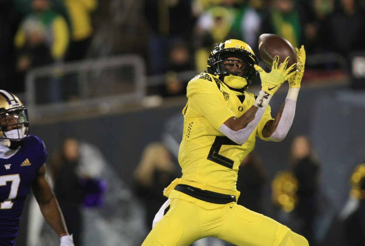 Oregon WR Dont’e Thornton announces intention to enter the transfer portal