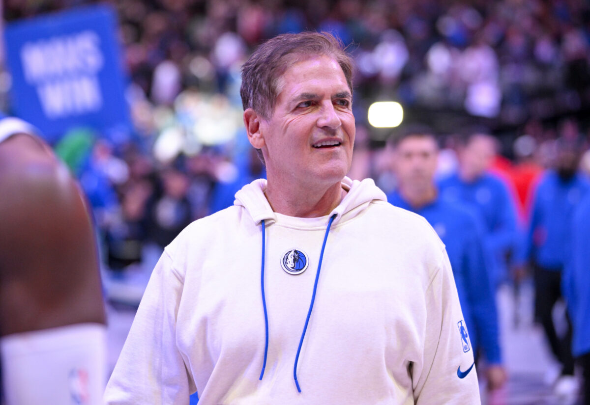 Mavericks owner Mark Cuban offers praise for late Bill Russell