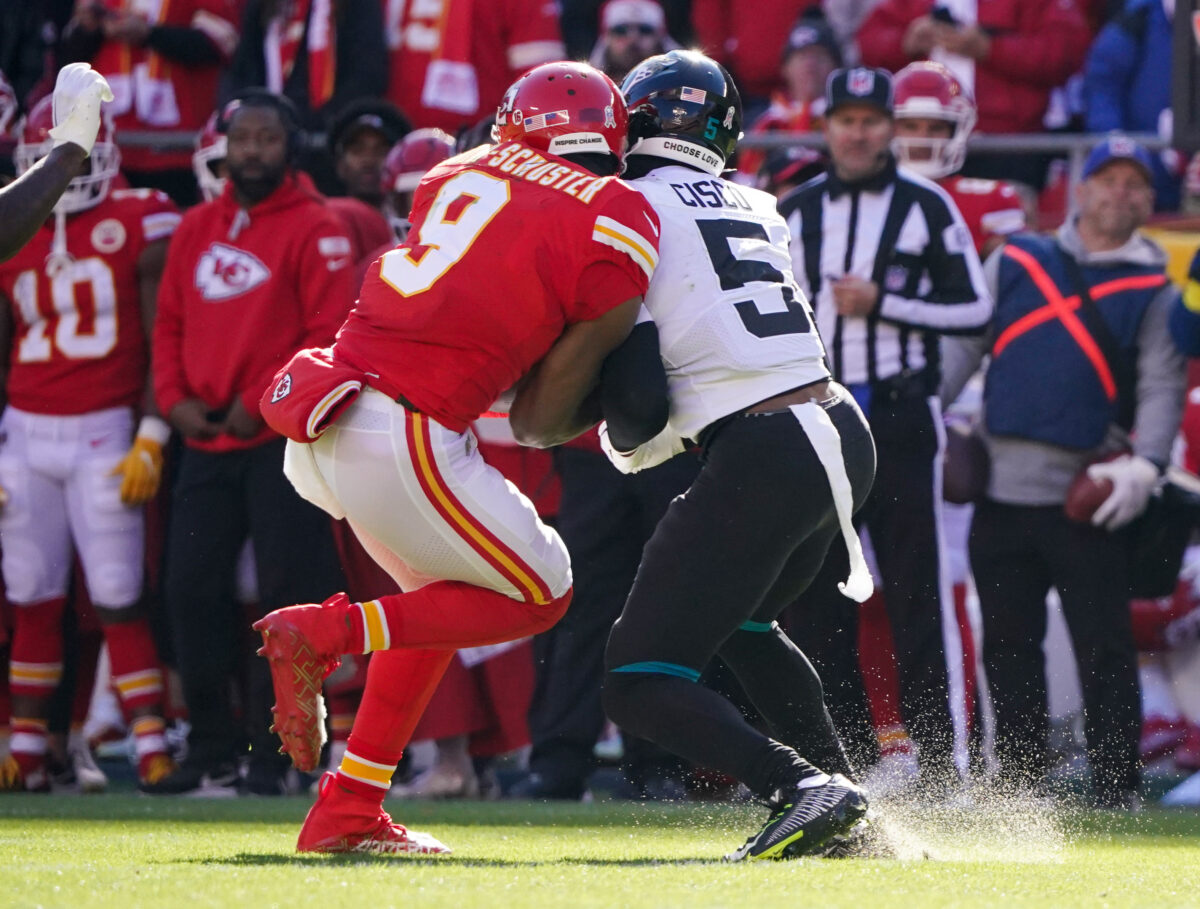 Andre Cisco fined for unpenalized hit on Chiefs WR JuJu Smith-Schuster