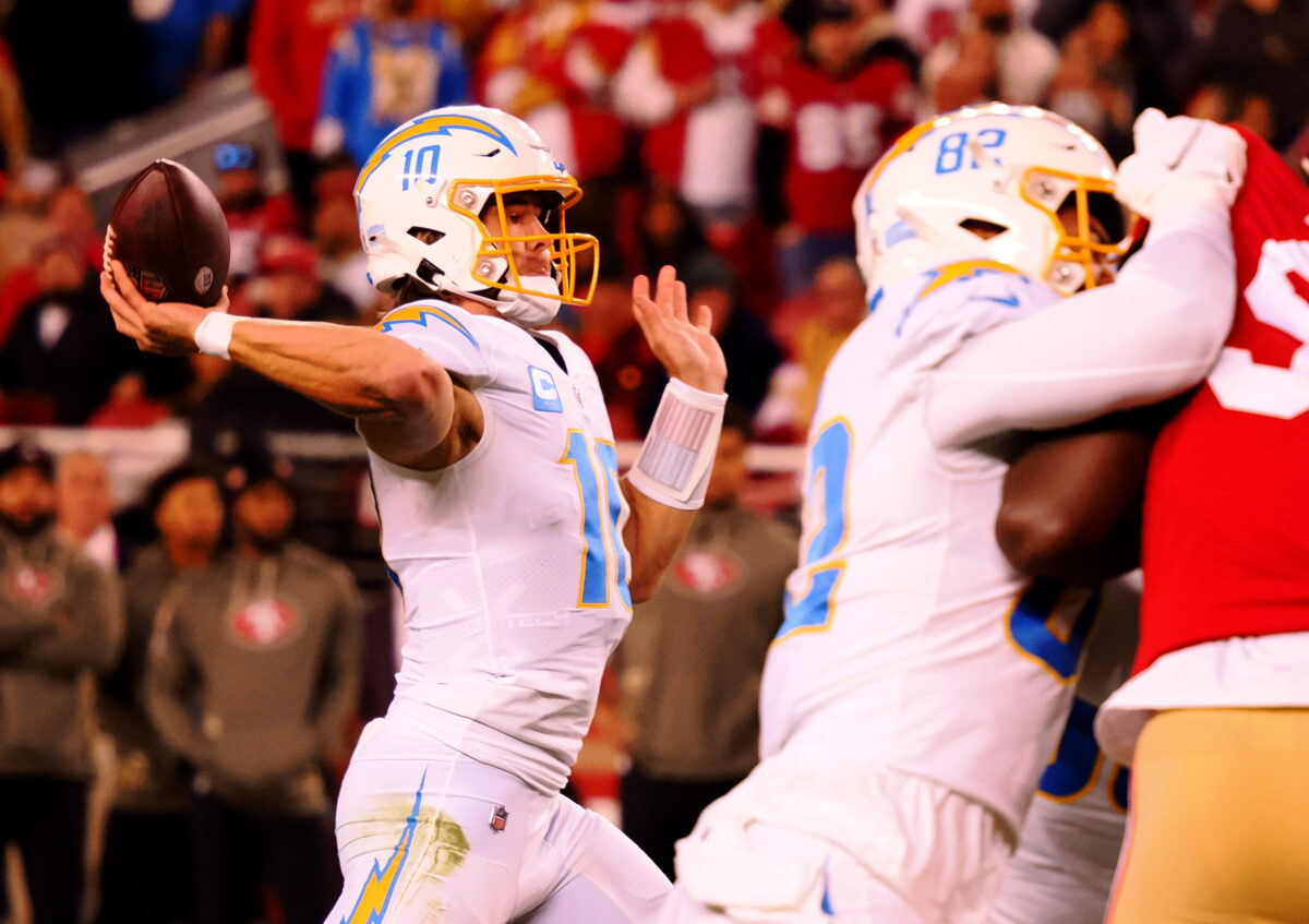 Studs and duds from Chargers’ 22-16 loss to 49ers