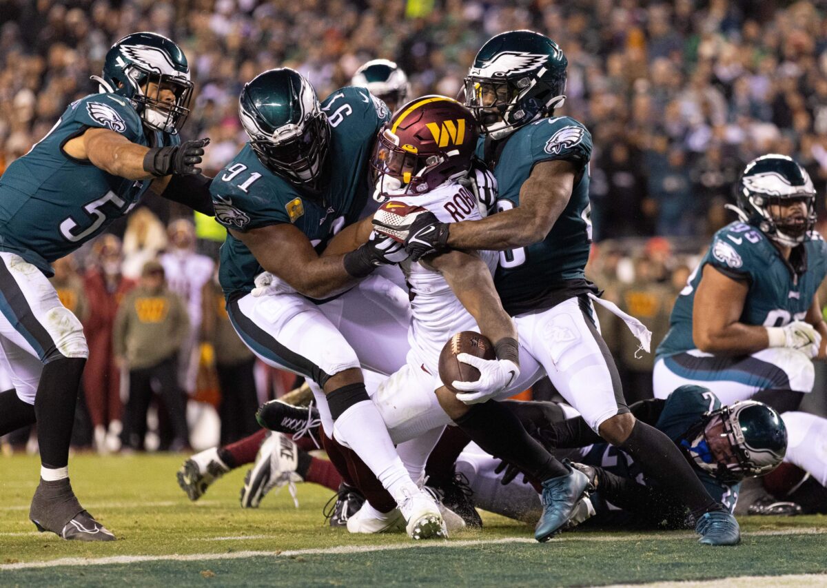 Studs and duds from Eagles 32-21 loss to the Commanders