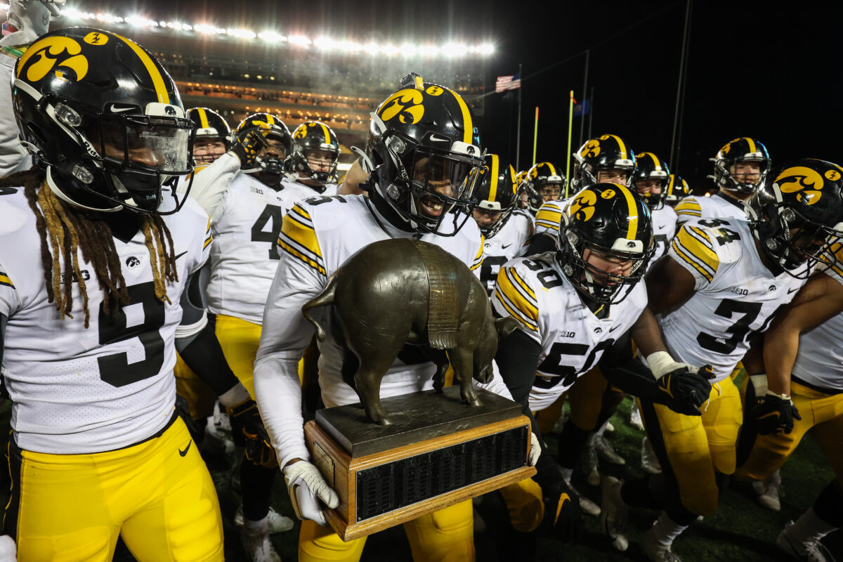 Iowa Stock Index: Hawkeyes’ stock report after win over Minnesota