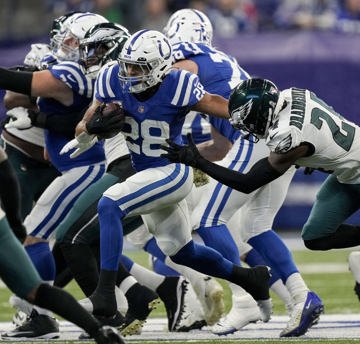 WATCH: Colts’ Jonathan Taylor scores on opening drive