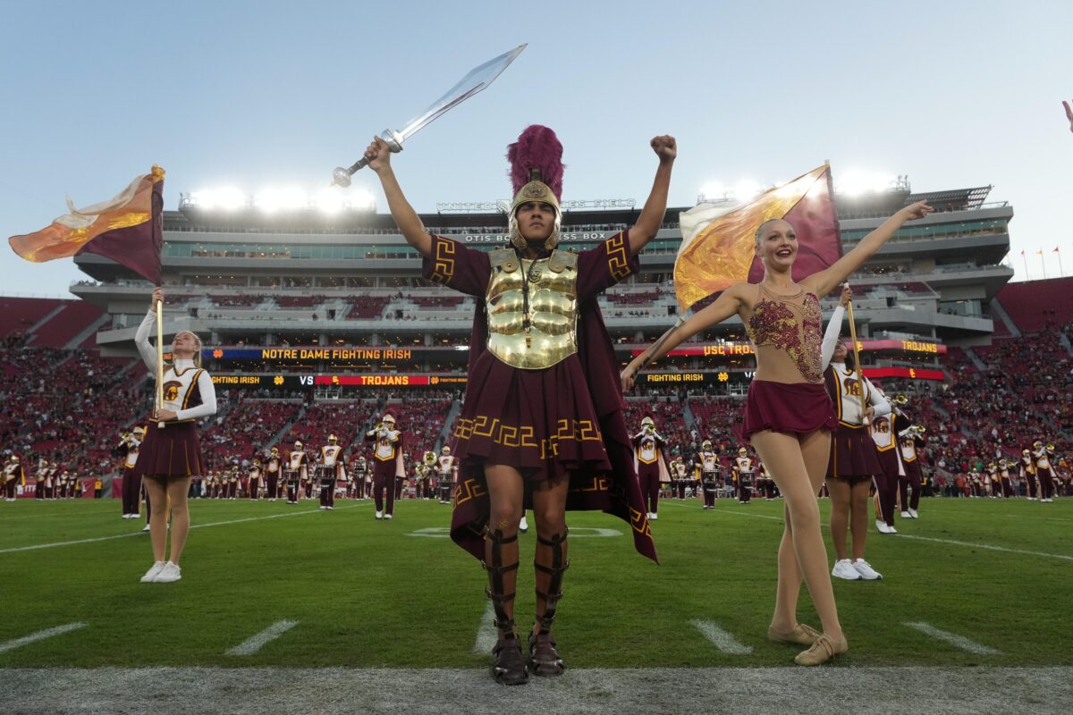 How Twitter reacted to Notre Dame-USC: Trojans side
