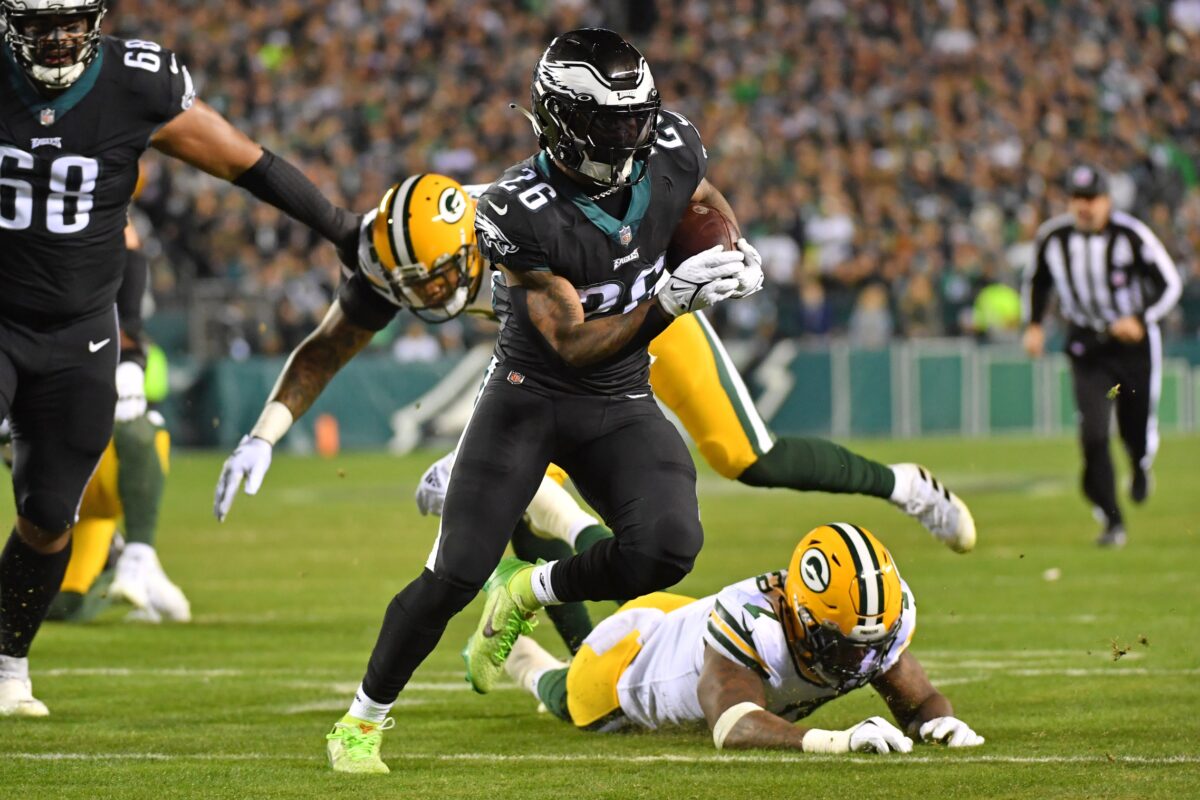 Studs and duds from Eagles 40-33 win over the Packers in Week 12