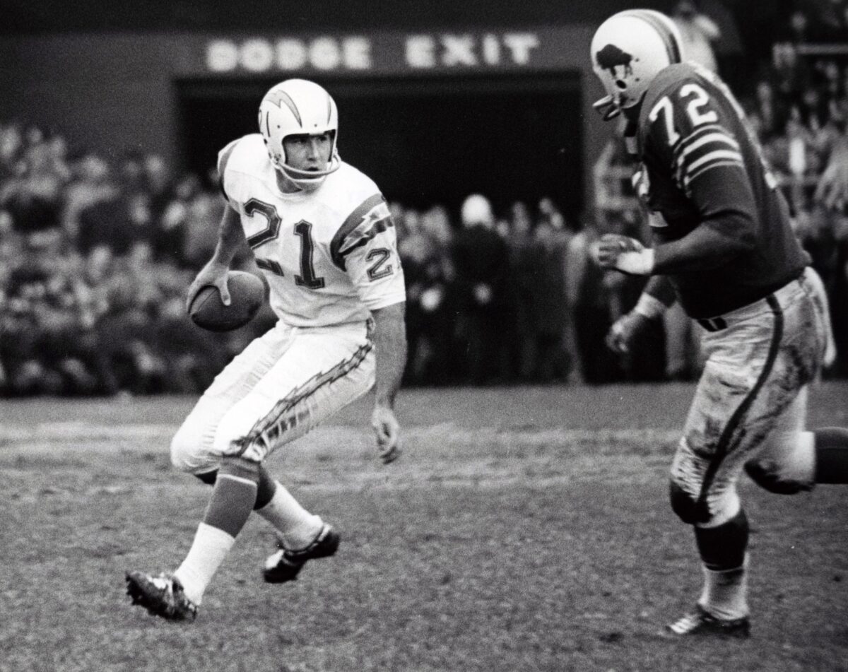 Great Kansas, Chargers quarterback John Hadl dies at 82