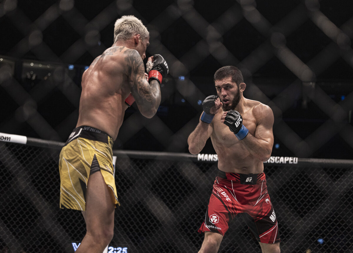 Dustin Poirier ‘very impressed’ by UFC champ Islam Makhachev’s win over Charles Oliveira