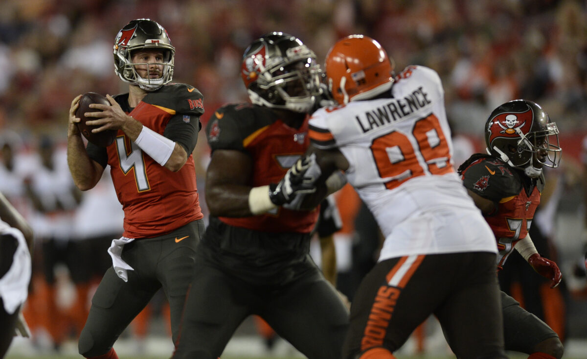 What uniforms will the Browns be wearing vs. Buccaneers on Sunday?