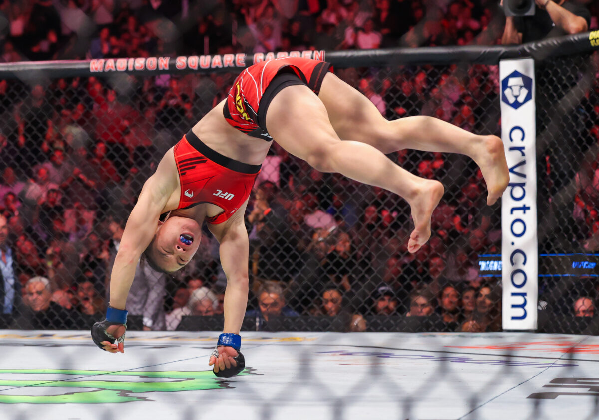 Zhang Weili def. Carla Esparza at UFC 281: Best photos