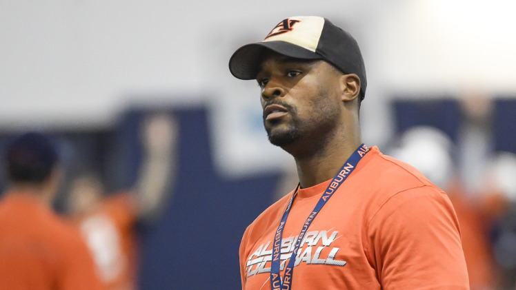 Former Auburn player and coach Travis Williams to become DC at Arkansas