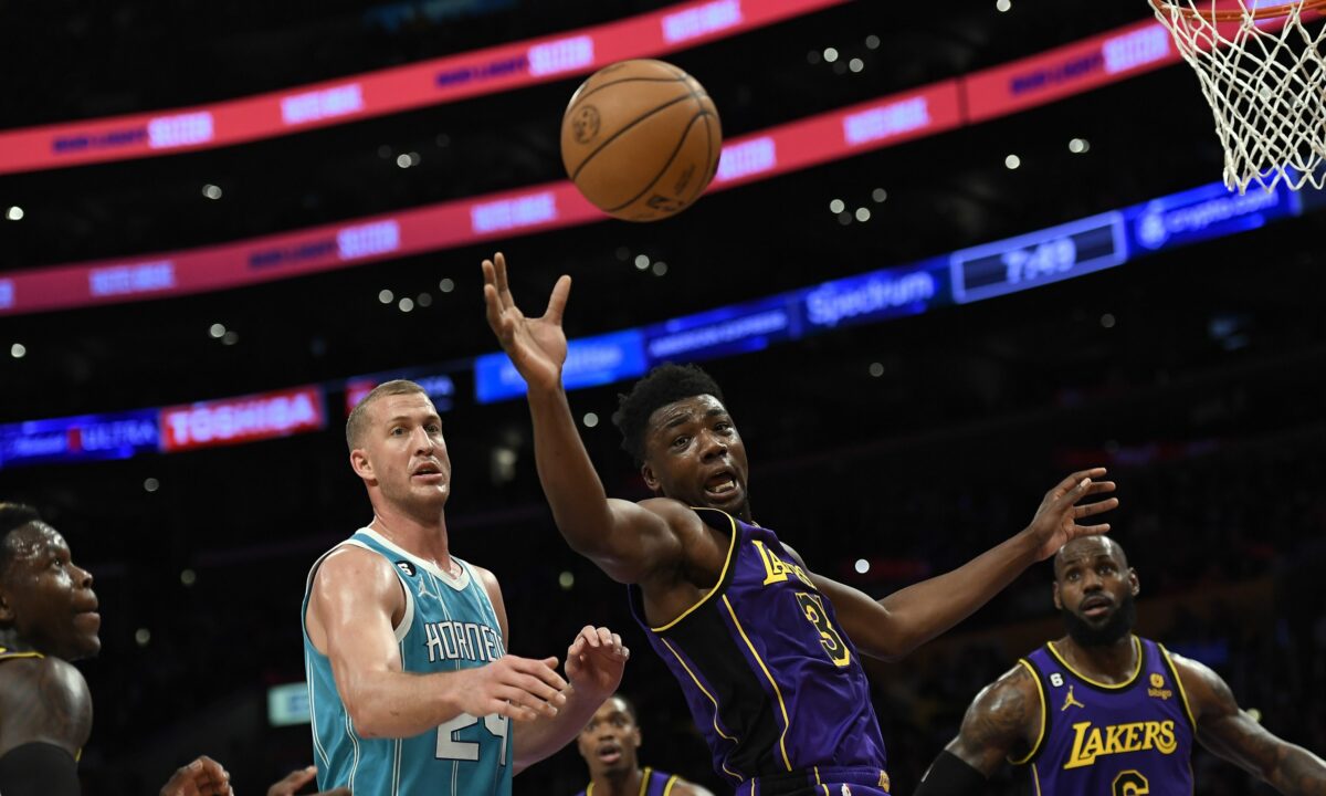 Thomas Bryant appears to have avoided injury versus the Hornets