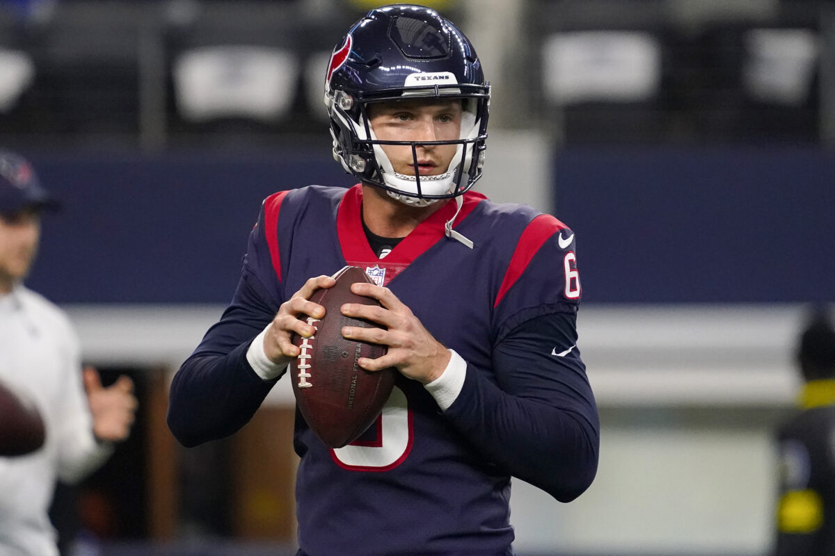 Texans sign QB Jeff Driskel to active roster as part of 4 roster moves