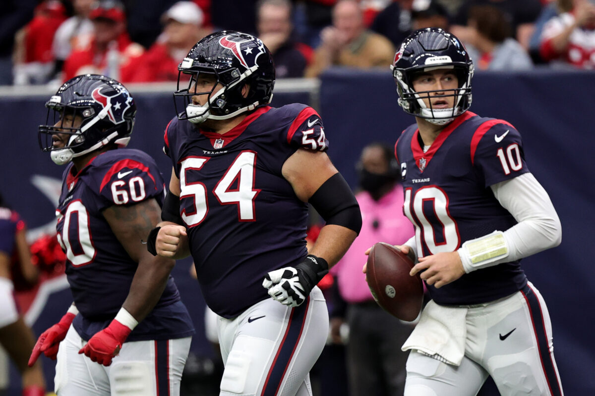 TE Teagan Quitoriano feels the ‘football gods’ are against the Texans