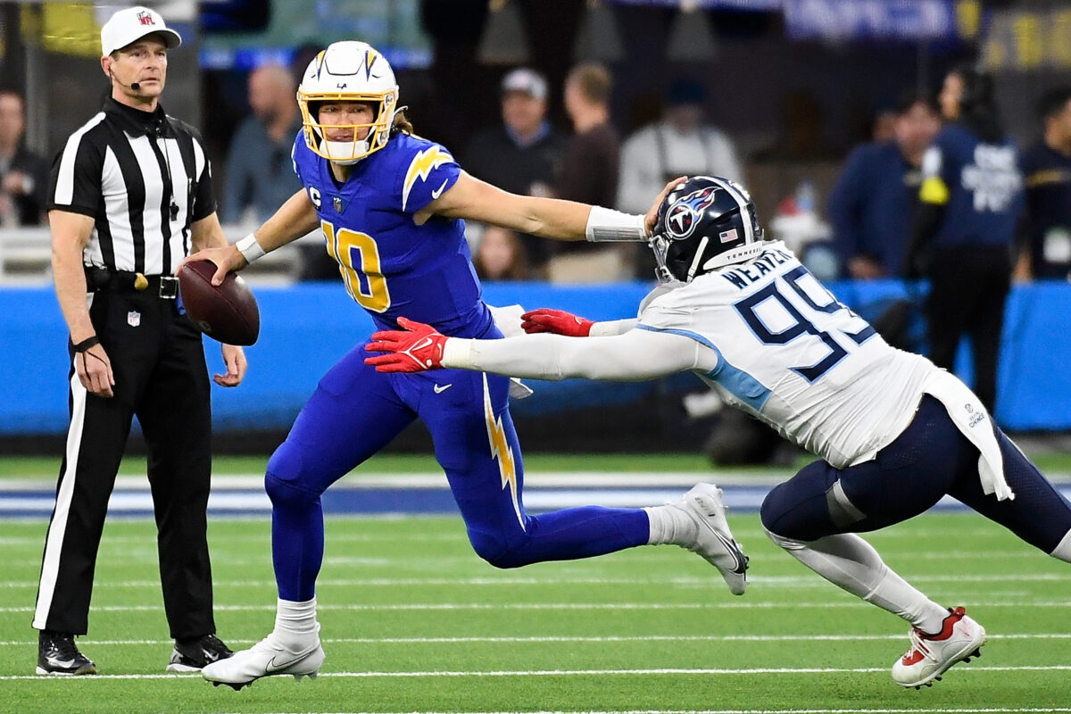 Studs and duds from Chargers’ victory over Titans