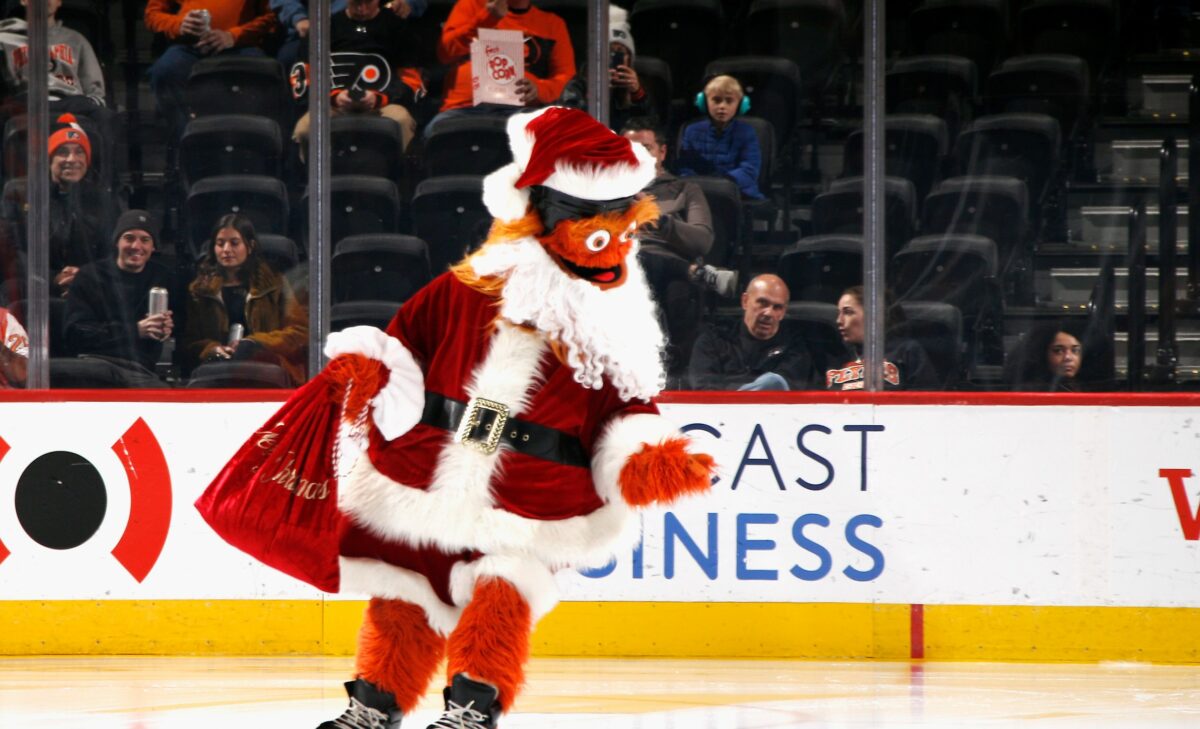What all 32 NHL teams should wish for this holiday season, from better forwards (Predators) to a new coach (Canucks)