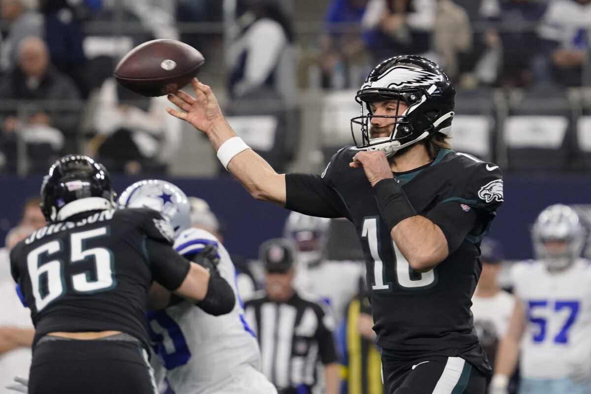 10 takeaways from the first half as the Eagles hold a 20-17 lead over the Cowboys