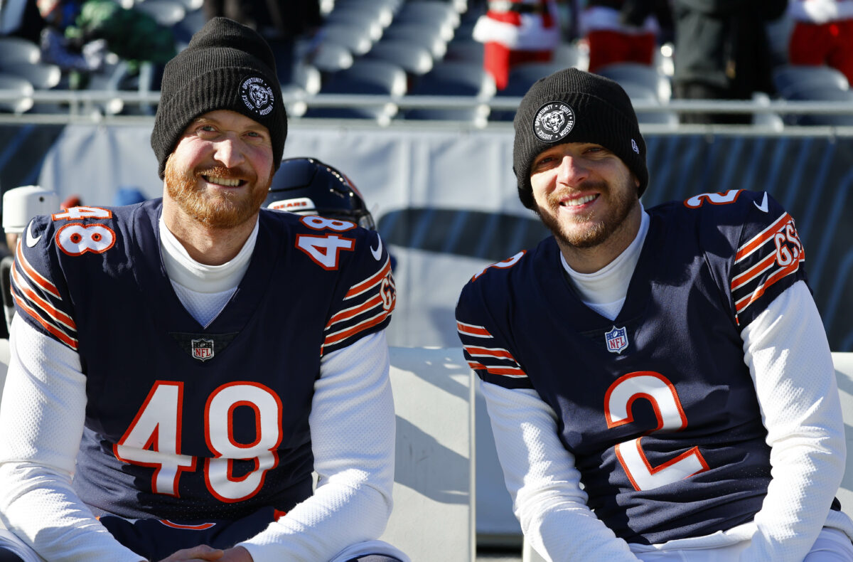 Bears long snapper Patrick Scales marked 100th career game in Chicago vs. Eagles