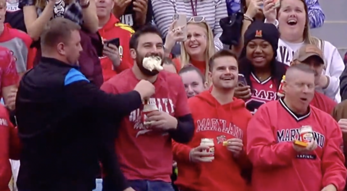 This fan chugged mayonnaise at the Duke’s Mayo Bowl, and college football Twitter couldn’t handle it