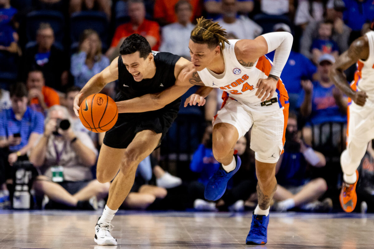 Florida puts together second-straight blowout win, takes down Stetson by 38