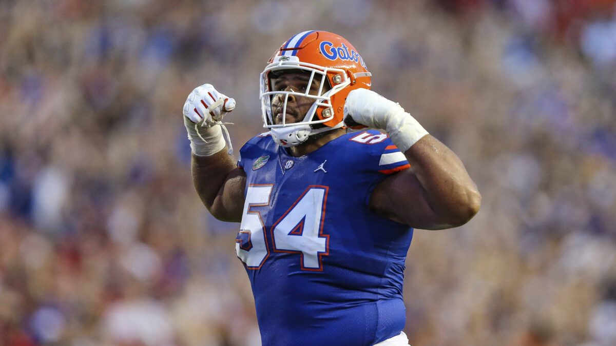 Florida’s top offensive lineman declares for NFL draft