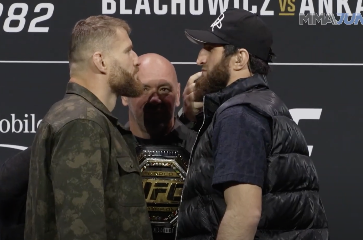 UFC 282 video: Jan Blachowicz vs. Magomed Ankalaev first faceoff for vacant title fight