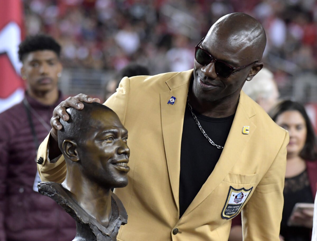 Facepalm: Terrell Owens somehow inserted himself into Cowboys’ atmosphere