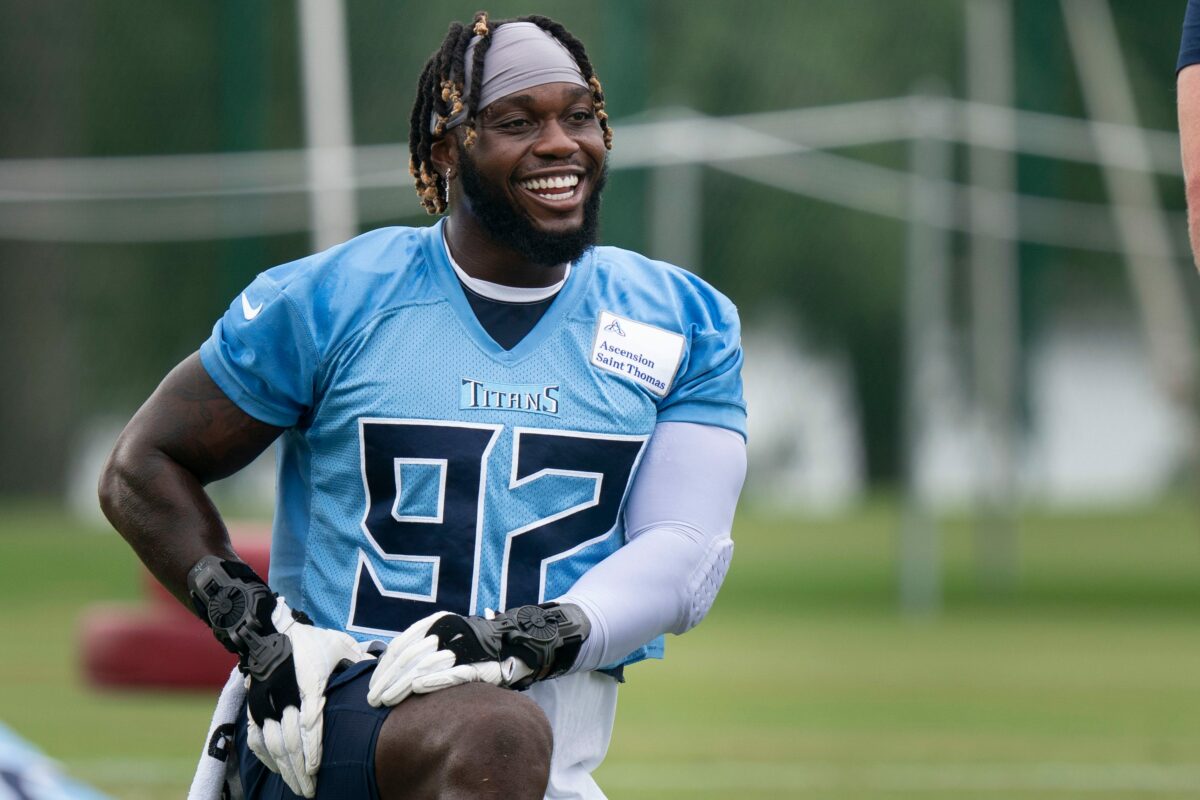 Ex-Titans OLB Ola Adeniyi fails physical for Steelers, remains free agent