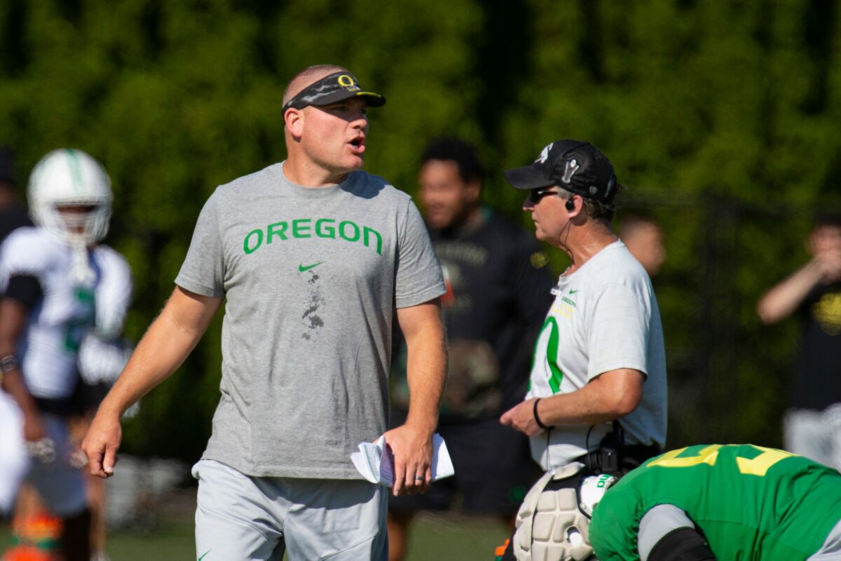 Where Tosh Lupoi ranks among the highest paid assistant coaches in college football