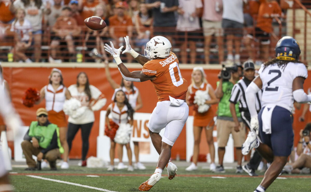 Ja’Tavion Sanders records the most receptions by a Texas TE in program history